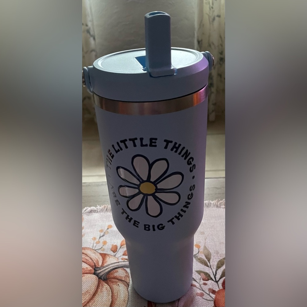 Life is good Insulated Tumbler with built in Straw
